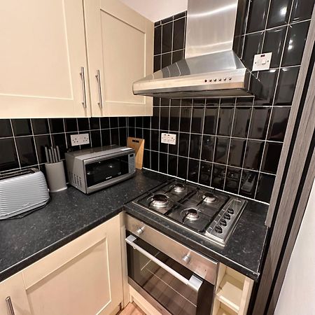 R2 - Elegant Private Room Opposite Queen Elizabeth Hospital - Harborne Birmingham Exterior foto