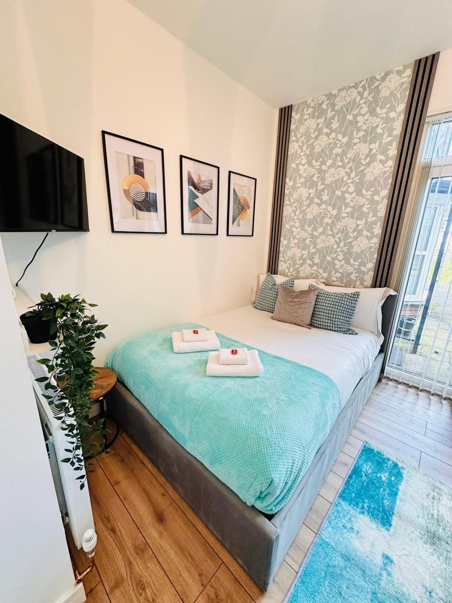 R2 - Elegant Private Room Opposite Queen Elizabeth Hospital - Harborne Birmingham Exterior foto